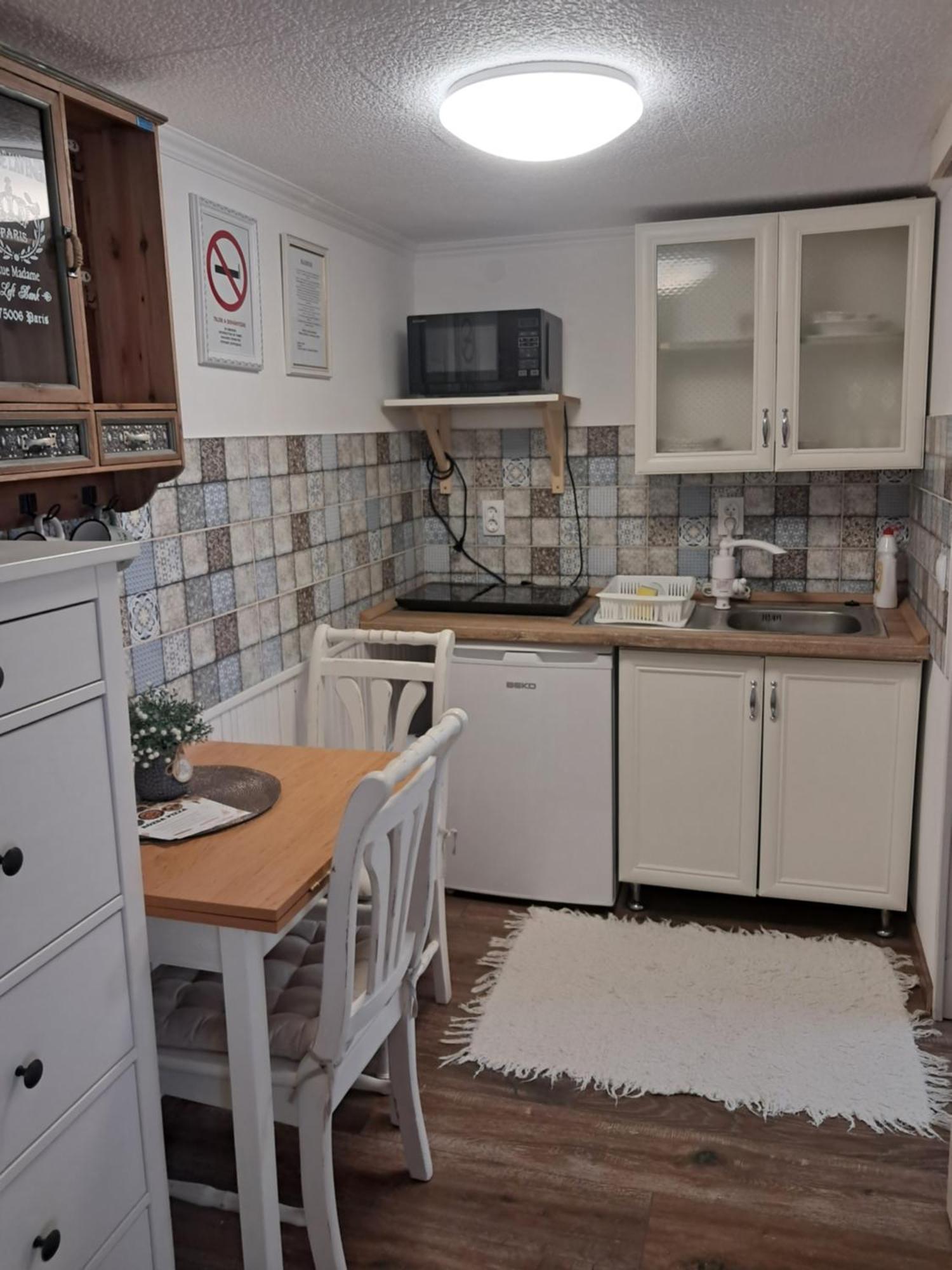 Takler Home Alsóörs Buitenkant foto